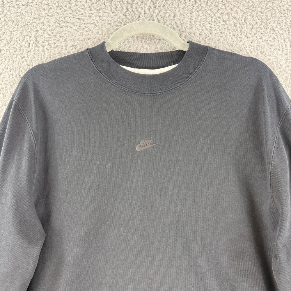 Nike Long Sleeve Shirt Mens Small Black Embroidered Logo Split Hem Crewneck - Picture 2 of 15